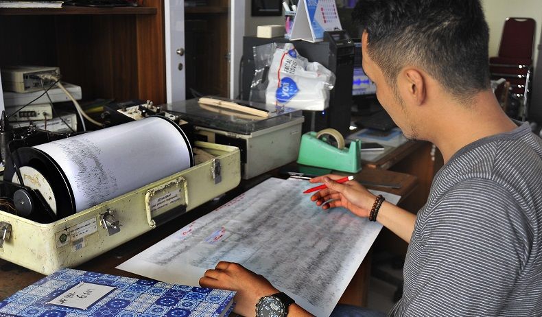 Status Siaga, Gunung Anak Krakatau Kembali Mengalami Gempa Tremor