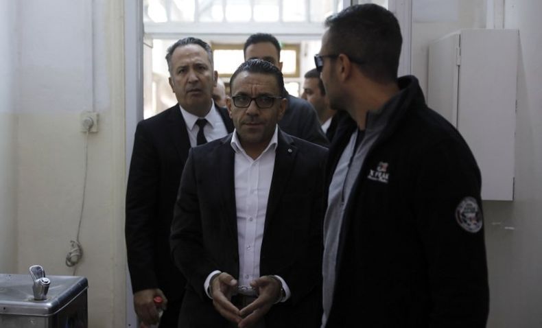 Polisi Israel Tangkap Gubernur Yerusalem dari Palestina