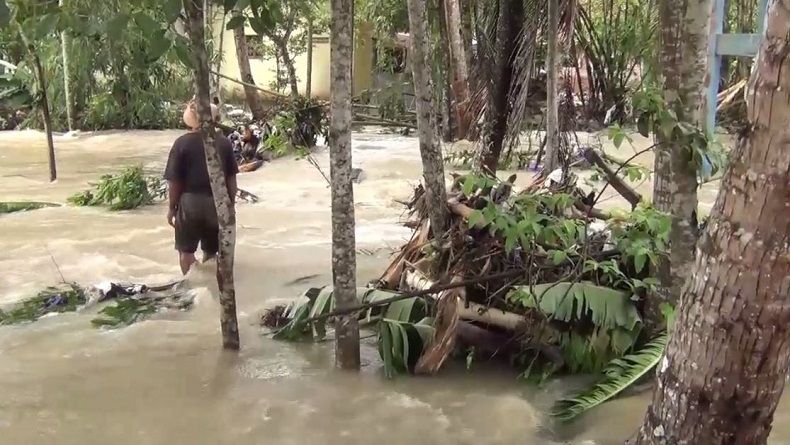 Banjir Bandang Terjang Puluhan Rumah Penduduk di Kebumen