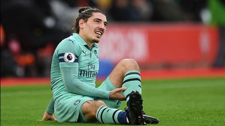PSG Siapkan Rp490 Miliar untuk Boyong Hector Bellerin dari Arsenal
