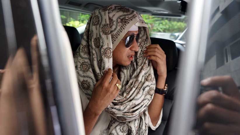 Habib Bahar Diperiksa di Mapolda Jabar Didampingi 9 Pengacara