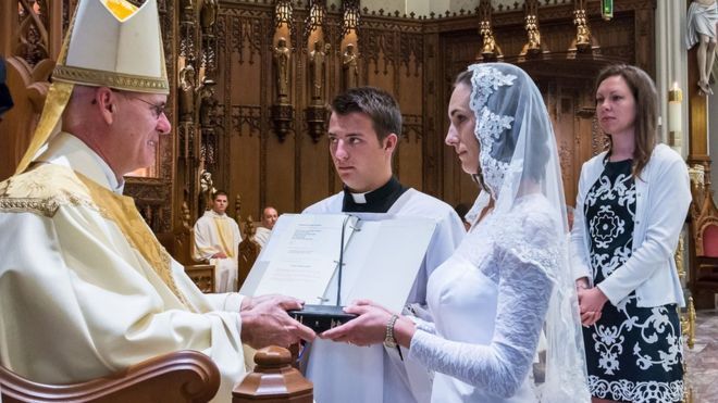 Kisah Perempuan AS yang Memutuskan 'Menikah' dengan Yesus Kristus