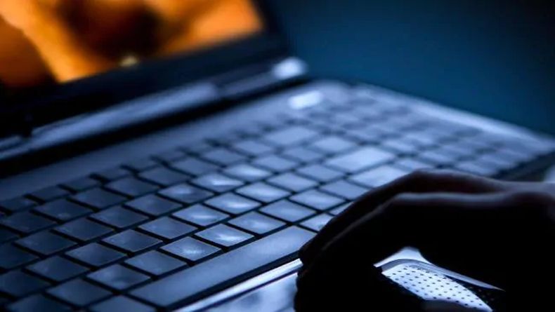 Polisi Asyik Nonton Film Porno, Pelaku Pemerkosaan Kabur dari Tahanan