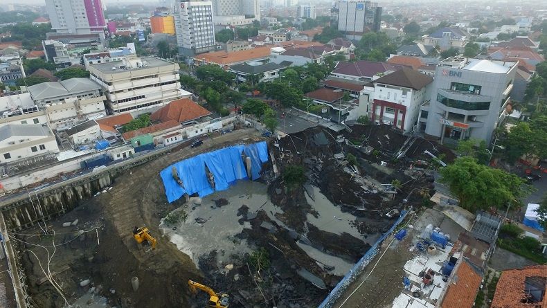 Jalan Gubeng Ambles, RS Siloam Sebut Proyek Diserahkan ke Kontraktor