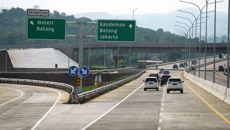 Presiden Jokowi Ajak Masyarakat Jalan Bareng Lintasi Tol Trans Jawa