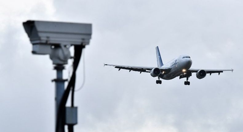 Drone Misterius Ganggu Penerbangan di London, Polisi Tangkap 2 Orang
