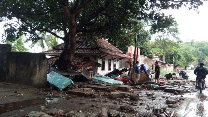Karyawan Jakpro Galang Dana Bantu Korban Tsunami Selat Sunda