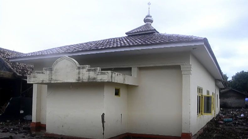 Diterjang Tsunami, Masjid Nurul Iman di Rajabasa Tetap Berdiri Kokoh