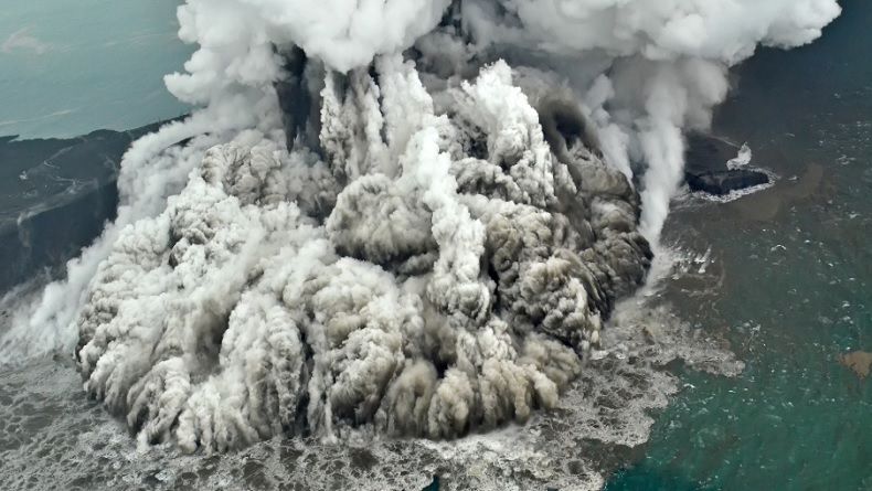 Delik RCTI: Memantau Bencana Krakatau