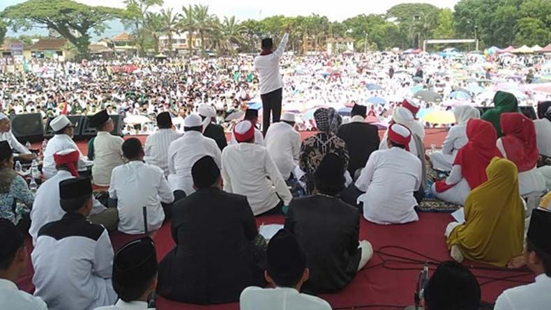 Langkah Spiritual Lawan Corona, Gubernur Khofifah Ajak Masyarakat Jatim Ikut Istigasah Online