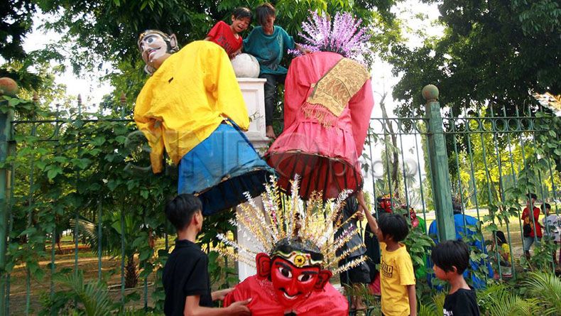 Curhat Pengamen Ondel-Ondel: Sering Dicap Berisik padahal Tak Mengganggu