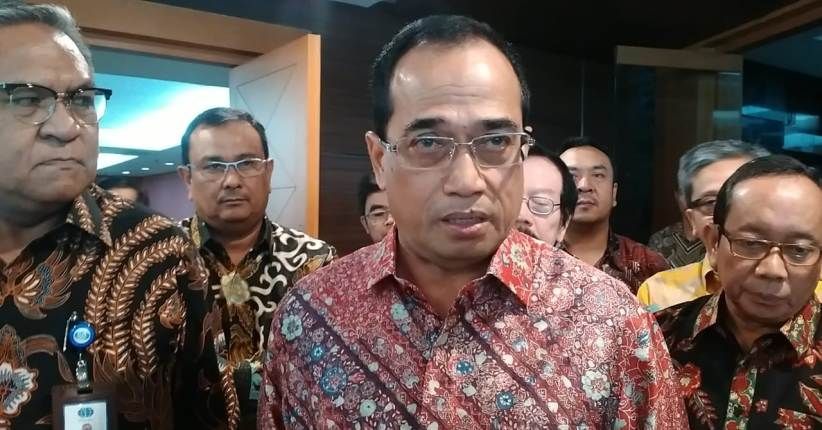 Menhub: Kalau Punya Wewenang, Saya Turunkan Batas Atas Tiket Pesawat