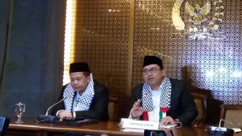 Fahri Hamzah dan Fadli Zon Terima Bintang Mahaputra, Ini Penjelasan Mahfud MD