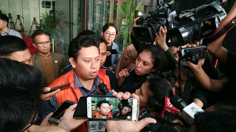 Kasus Suap Dana Pendidikan Cianjur, KPK Periksa Bupati Nonaktif Irvan
