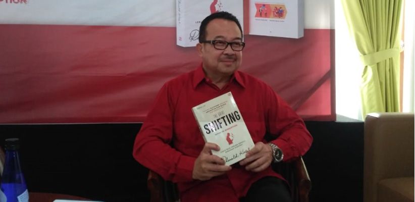 Mengenal Fenomena Flexing, Kaya Bohongan yang Dipamerkan  