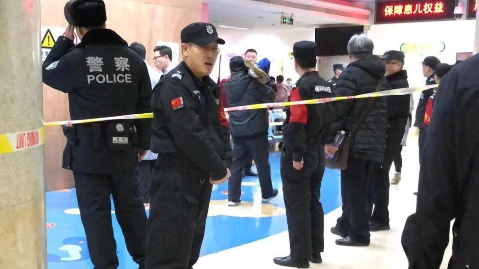 Sekolah Dasar di China Diserang, 20 Anak Terluka
