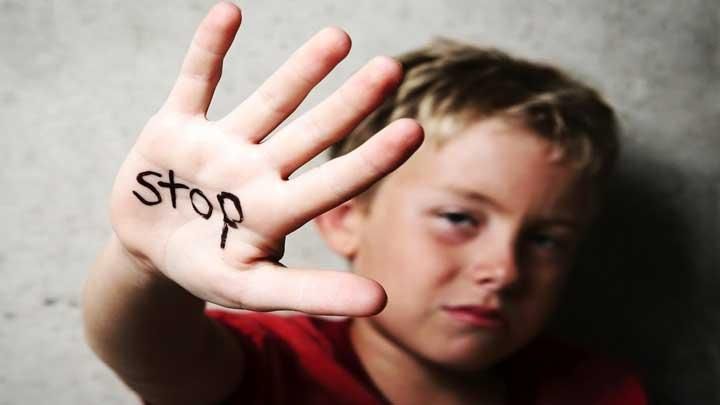 Lecehkan Anak Tirinya Selama 13 Tahun, Pria Pedofil di Australia Dibui