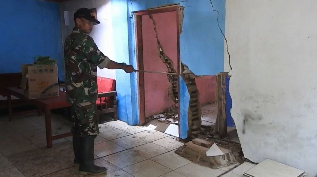 Puluhan Rumah di Banjarnegara Rusak akibat Tanah Bergerak