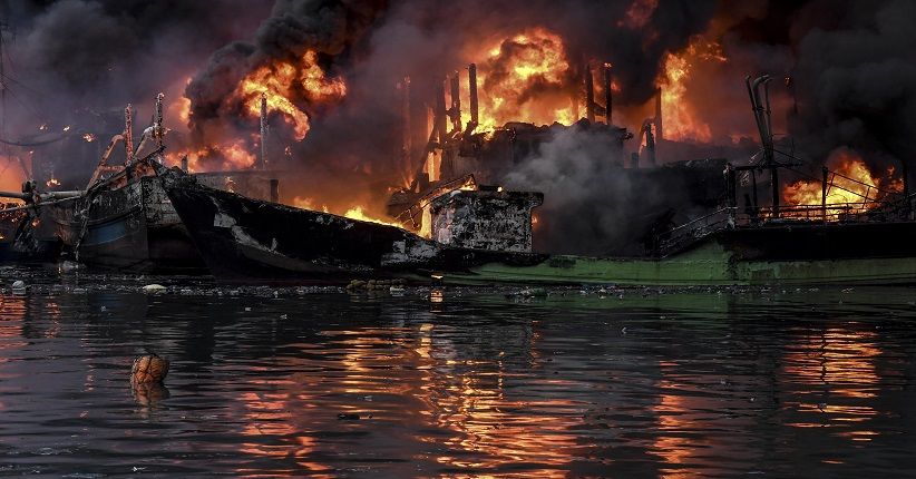 Puslabfor Cek Bangkai Kapal Terbakar di Muara Baru, 18 Saksi Diperiksa