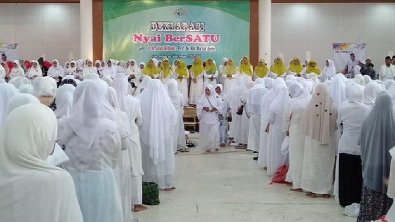 5.000 Nyai Bersatu Kawal Deklarasi Pemenangan Jokowi-Ma'ruf di Madura
