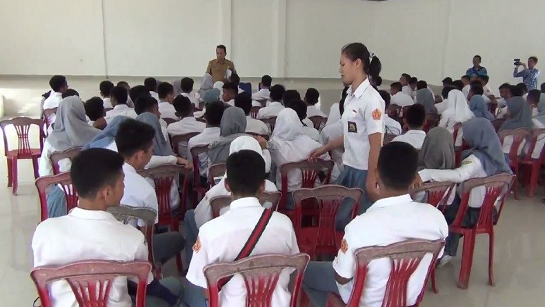 Ratusan Siswa SKO di Kendari Mogok Belajar Protes Menu Lauk Pauk