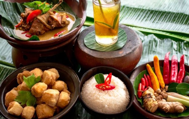 Dapatkan Promo Kuliner Khas Indonesia dari Hotel 88 Embong Malang