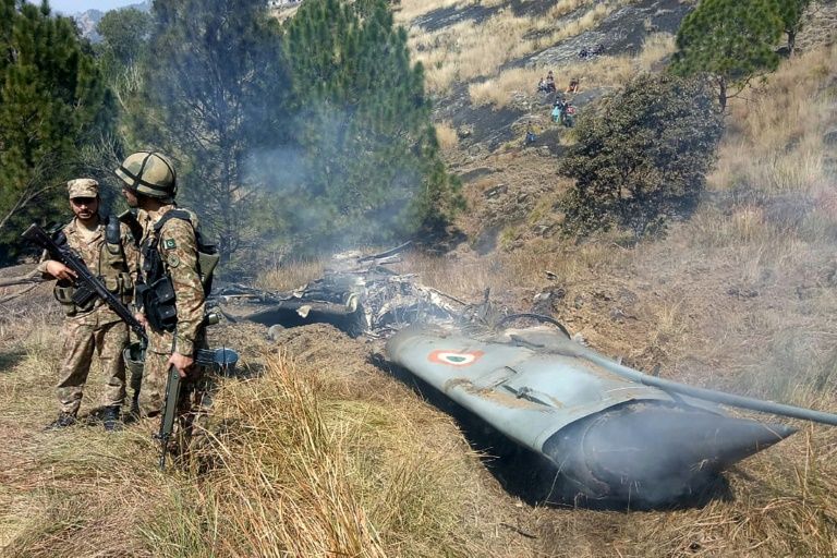 Ini Pilot India yang Wajahnya Berdarah dan Diarak Tentara Pakistan