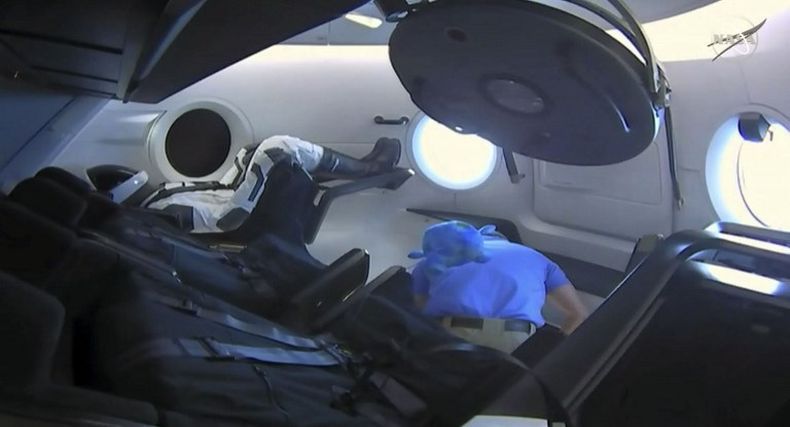 Kapsul Milik SpaceX Pembawa 'Astronot' NASA Pulang ke Bumi Hari Ini
