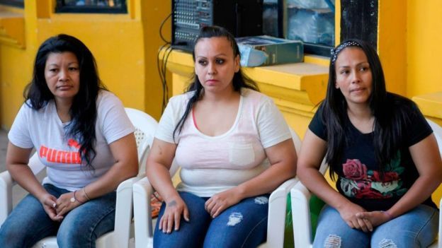 Dihukum 30 Tahun Atas Tuduhan Aborsi, 3 Wanita El Salvador Dibebaskan