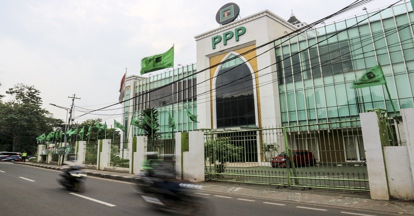 Usai Digeledah 2 Jam, Ruang Kerja Romy di Kantor PPP Disegel KPK