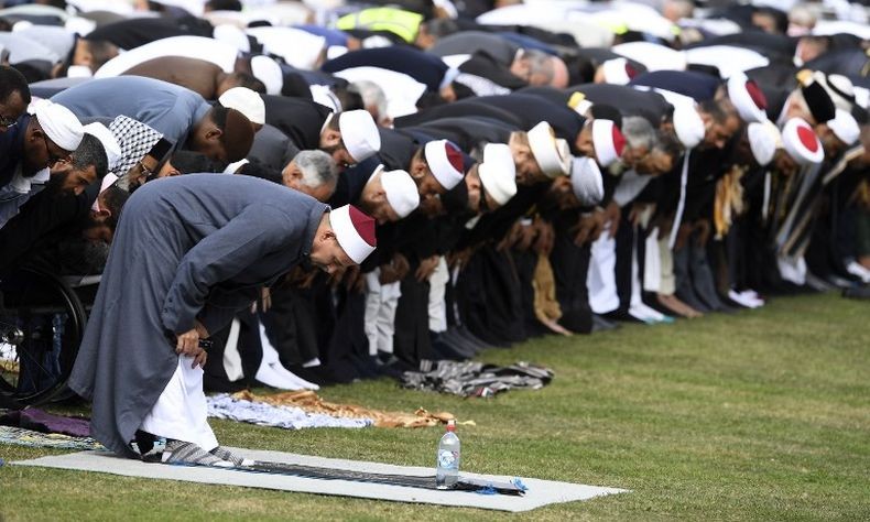 Menyentuh, Ini Isi Khotbah Salat Jumat di Lokasi Penembakan