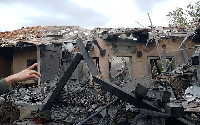 Roket Palestina Hantam Rumah di Tel Aviv, Lukai 5 Warga Israel