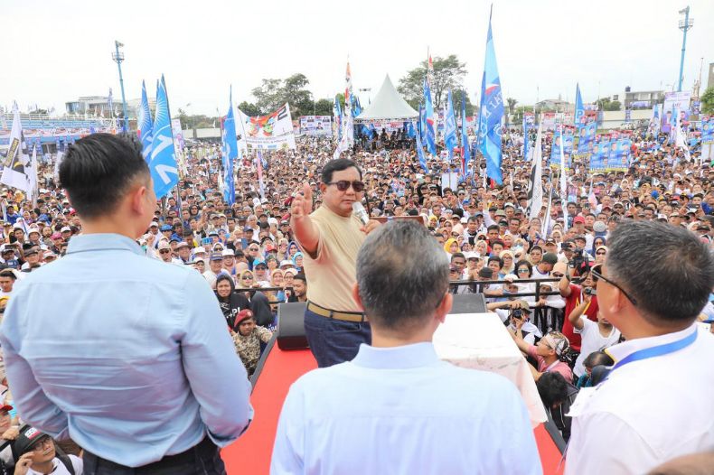 Kampanye di Bandung, Prabowo Perkenalkan Para Calon Menterinya