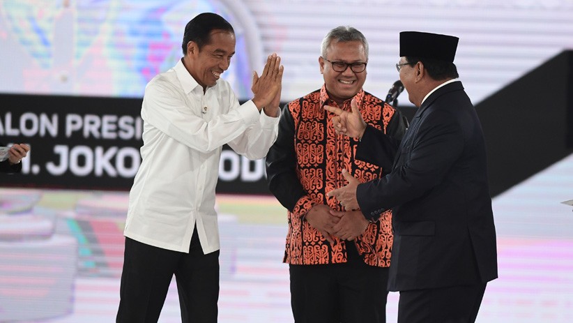 Pertemuan Jokowi-Prabowo, Erick Thohir-Muzani Muncul di Stasiun MRT Lebak Bulus