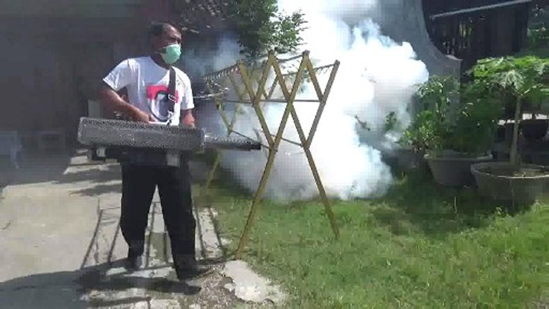 Fogging Nasional, DPD Perindo Sragen Asapi Ratusan Rumah Warga