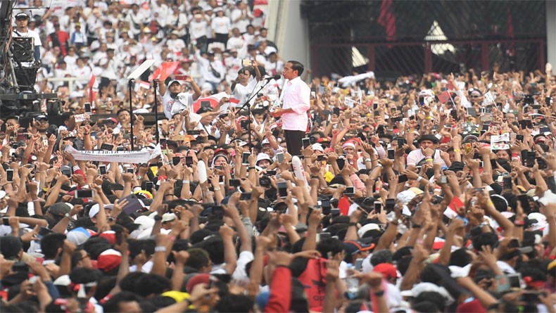 Jokowi: Atas Nama Cinta, Saya Ingin Peluk Saudara Semua