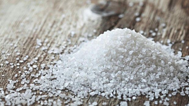 5 Cara Mengurangi Lemak di Perut, Salah Satunya Kurangi Asupan Garam