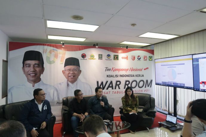 Media Asing Puas Usai Melihat War Room TKN Jokowi-Ma'ruf Amin