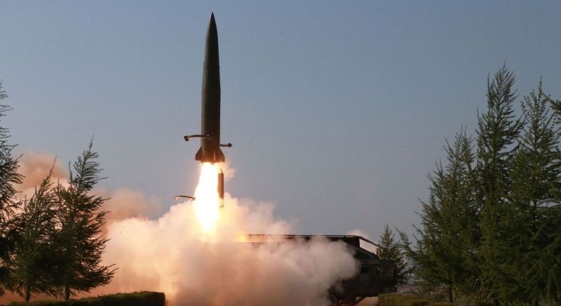 Kim Jong Un Pantau Langsung Uji Coba Rudal Korut