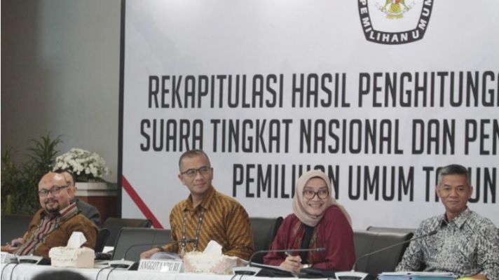 Rekapitulasi Suara 26 Provinsi: Jokowi Menang 16 Provinsi, Prabowo 10