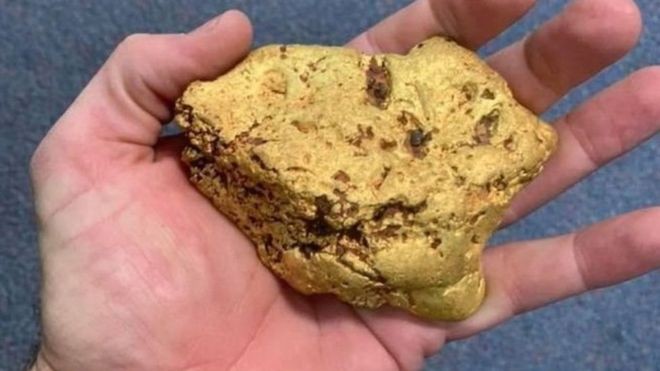 Pria Australia Temukan Bongkahan Emas 1,4 Kg Senilai Rp1 Miliar