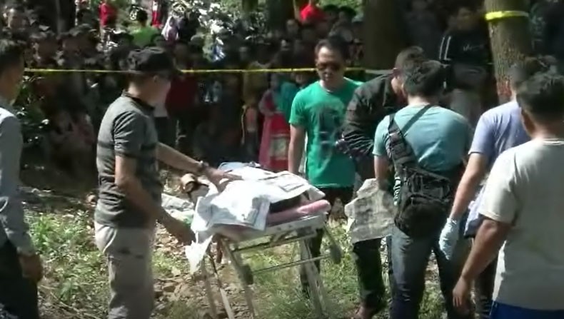 Mayat Berlumuran Darah dan Leher Nyaris Putus di Kebun Teh Gegerkan Warga