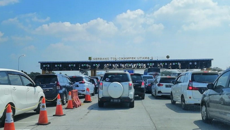 Tol Cikampek Macet Parah, Jasa Marga Buka Tutup Rest Area