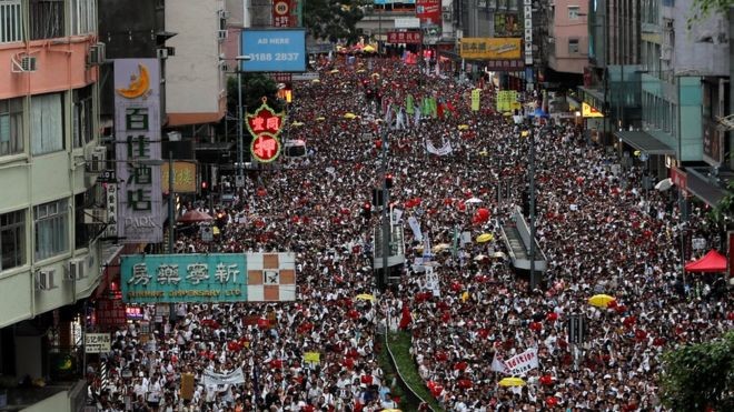 Demonstran Hong Kong Turun ke Jalan Lagi, Janji Tak Rusuh