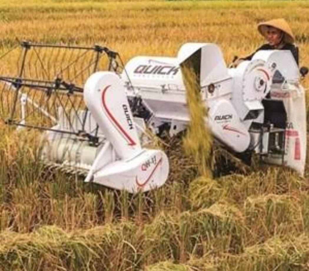 Mengenal Fungsi Alsintan Combine Harvester yang Diandalkan Kementan