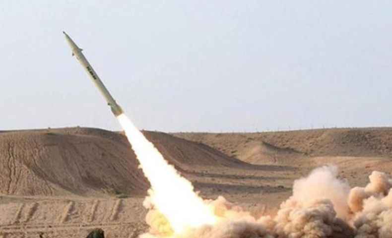 Arab Saudi Cegat Rudal di Langit Riyadh, Diduga Serangan Pemberontak Houthi