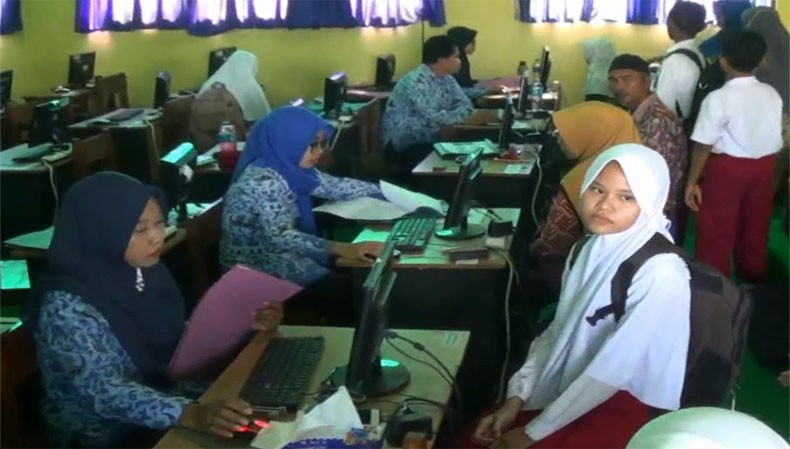 Wali Murid dan Siswa Berprestasi di Kendal Keluhkan Sistem Zonasi PPDB SMP