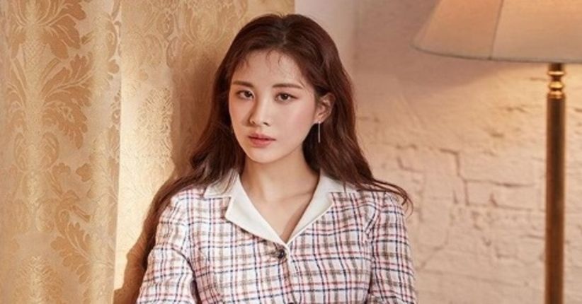 Keren, 3 Artis K-Pop Ini Punya Hobi Membaca Buku