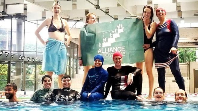 Pakai Burkini, 2 Muslimah Langgar Larangan Berenang di Kolam Renang Prancis
