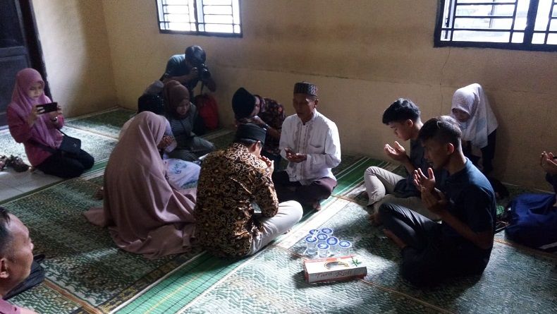 Calon Suami Ditahan, Pasangan Ini Menikah di Mapolsek Medan Timur